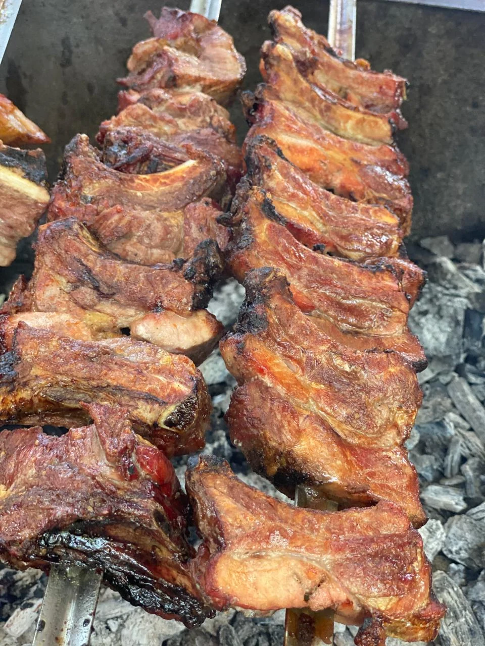 Costillas al carbón para evento